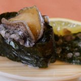 ノルベサ 地下1階にある「回転すし 活一鮮 南3条店」にて期間限定『鮮度抜群！活あわび踊り軍艦』『道内産活ボタン海老』を提供中！