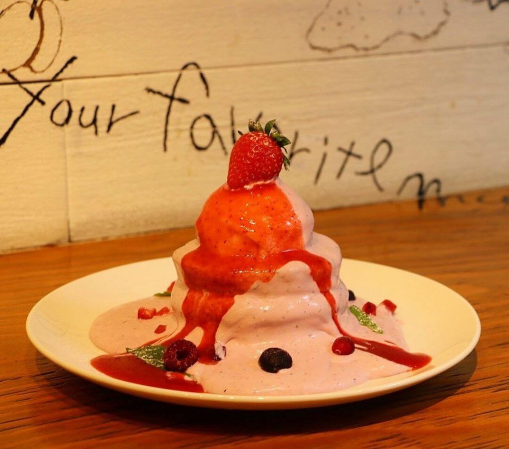 The.Lighthouse Coffeeの『ベリークリームチーズパンケーキ』