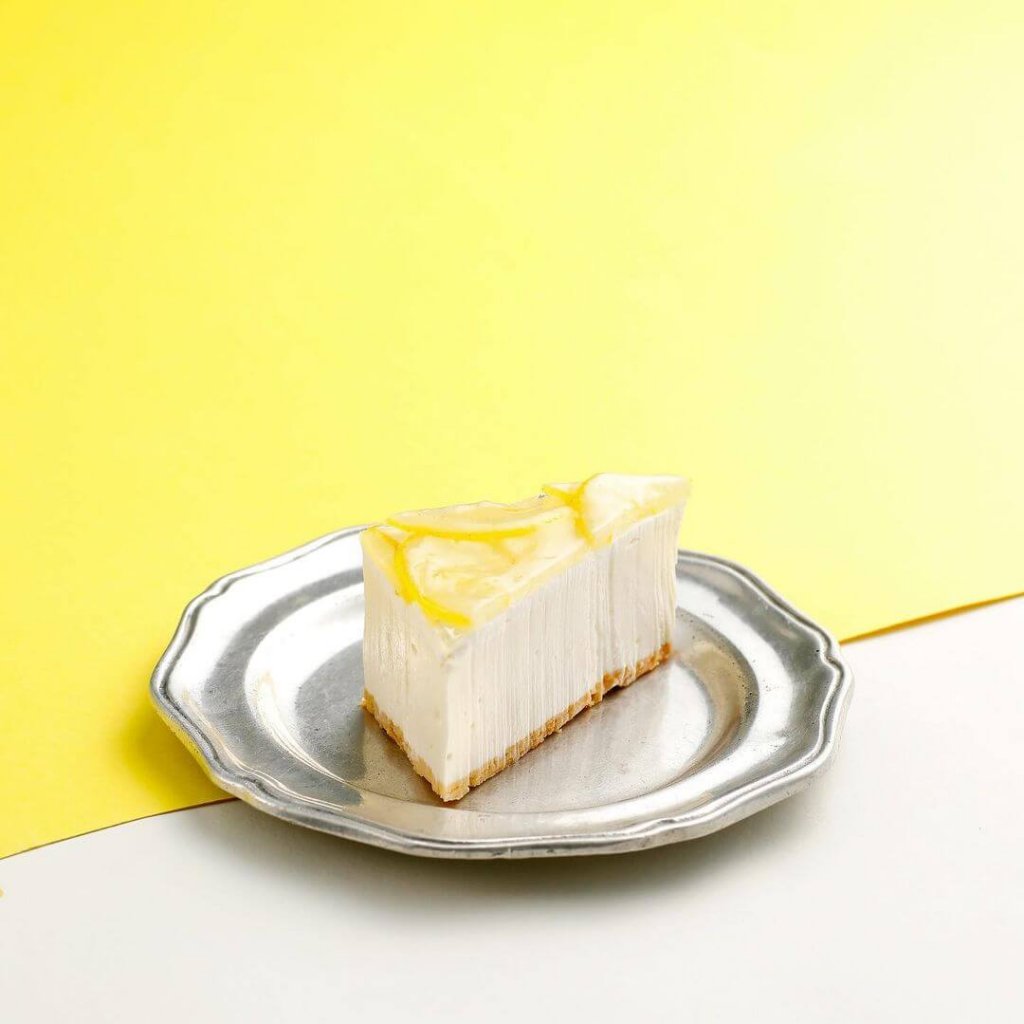 ろまん亭の月替りケーキ『レモンのレアチーズ』