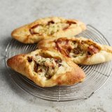 miredoにもあるBOUL’ANGE(ブール アンジュ)にて“幻のたまねぎ”「札幌黄」を使用した『幻の北海道たまねぎとベーコン』が9月1日(木)より発売！