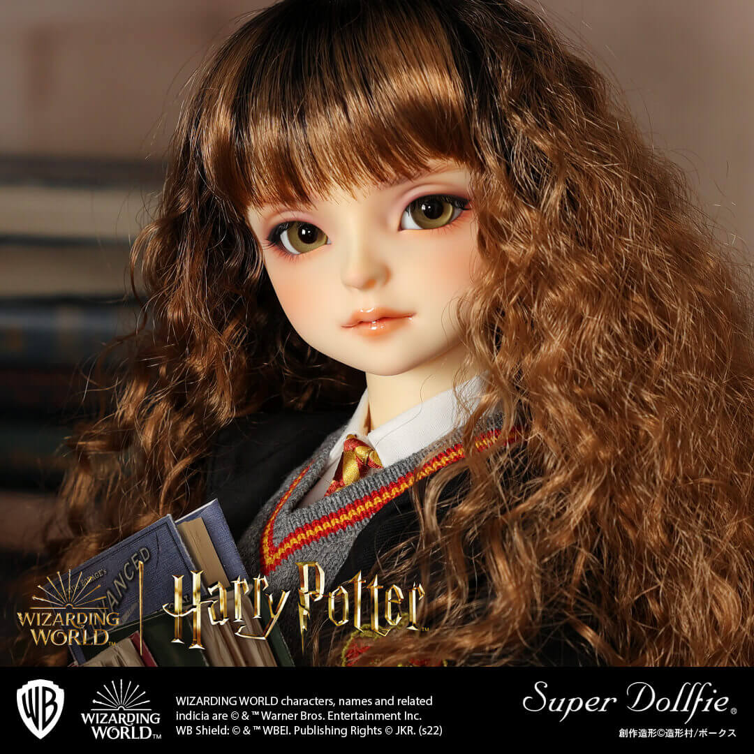 ハリー・ポッター マホウドコロ(Harry Potter – Mahou Dokoro)の『Super Dollfie®　女の子 「ハーマイオニー・グレンジャー」』