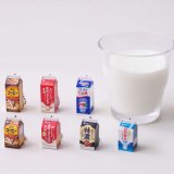 雪印メグミルクの人気商品たちが『雪印メグミルク ミニチュアチャーム 乳製品シリーズ/パック飲料シリーズ』となってガシャポンに登場！