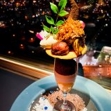 ホテルエミシア札幌にて新札幌の夜景をモチーフにしたスペシャルパフェ『新札幌の夜景～emisia Special Parfait～』が10月23日(日)より発売！