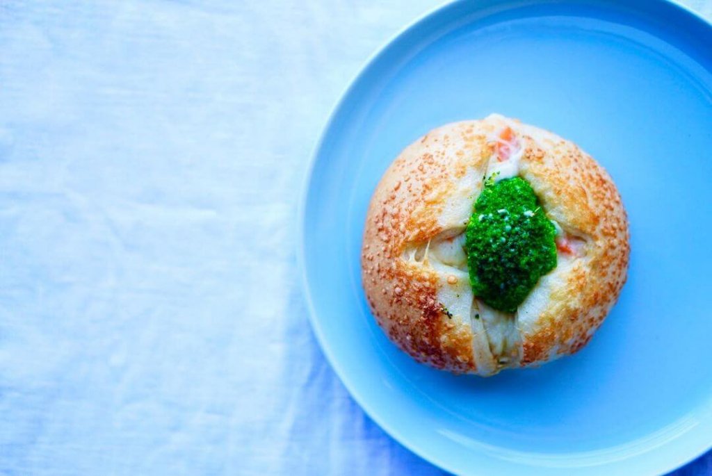 ふわもち邸の『北海道野菜のクリームシチュー ベーグル』