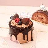 南16西10にある奏春楼にてバレンタイン限定ケーキ『生チョコロールデコレーション』が発売！