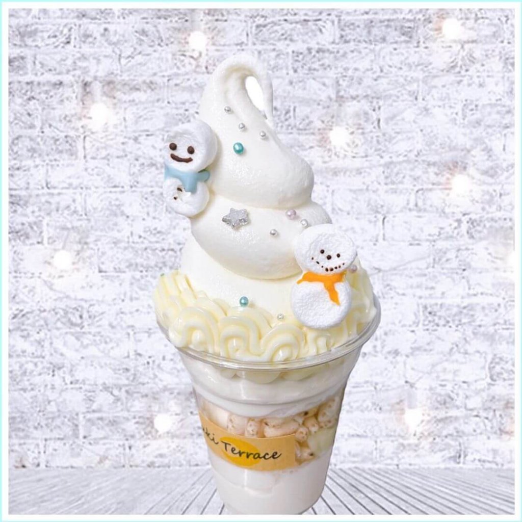 つきてらすの『雪だるまパフェ』