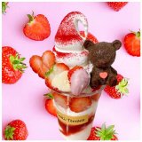 キッチンカーで営業している「つきてらす」から季節のパフェ『苺の森のくまさん』が発売！