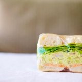 ふわもち邸から惣菜ベーグルサンド『エビとアボカド』が発売！