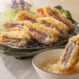 大戸屋にて季節の魚介と野菜を思う存分に味わう『春満開フェア』が開催！「鰹の梅はさみ揚げ」「イカと彩り野菜のXO醤炒め」など