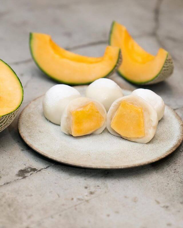 果実大福-北海道産の赤肉メロン・マスクメロン