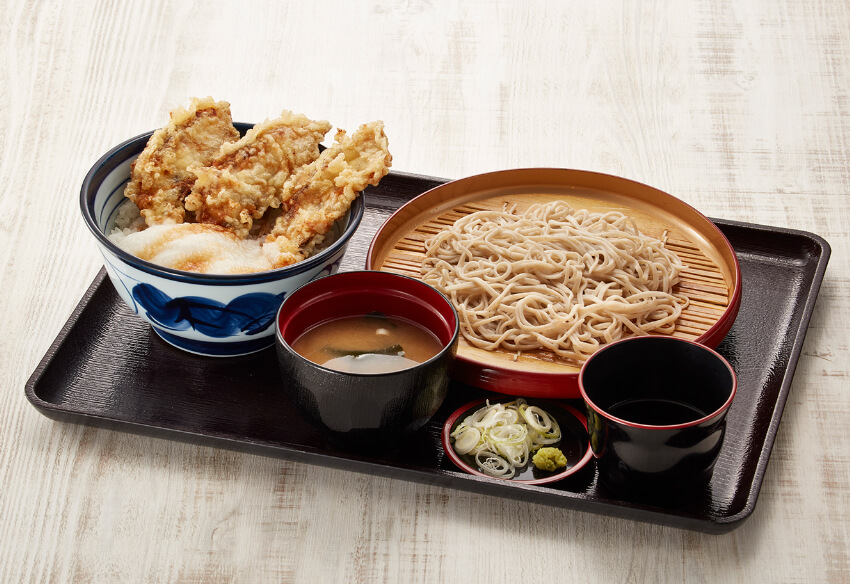 天丼てんやの『うなとろ天丼 小そばセット』