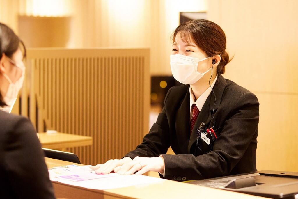 京王プラザホテル札幌-札幌観光についてコンシェルジュが丁寧にご案内