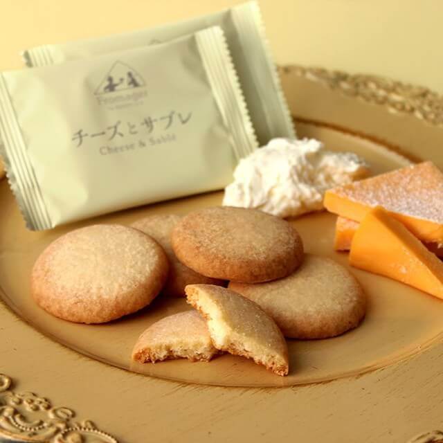 函館洋菓子スナッフルス-チーズとサブレ
