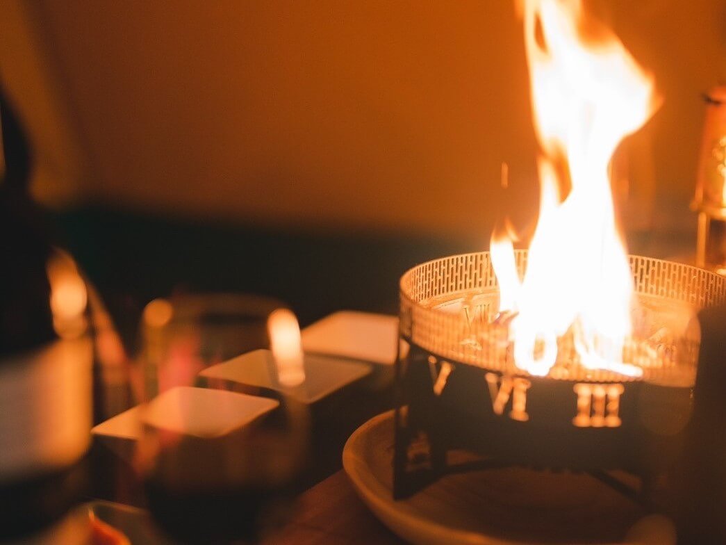 クロスホテル札幌の『マチナカTAKIBI BAR』-自分で育てる卓上焚火