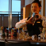 札幌プリンスホテルのバーテンダー名取 麻子が天然ハーブを使ったハンガリー伝統の薬草酒「UNICUM(ウニクム)」アンバサダーに就任！