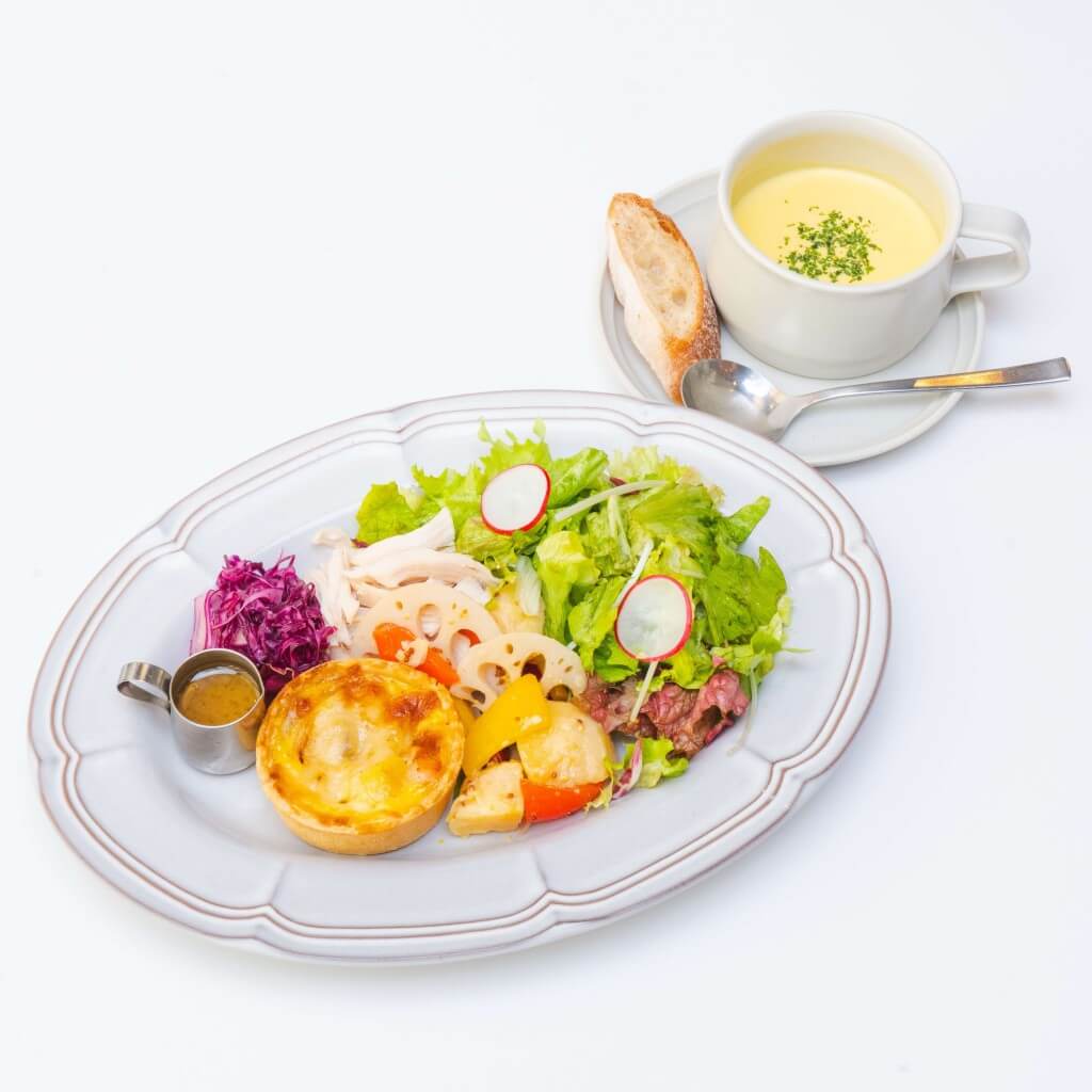 inZONE TABLEの『季節野菜のサラダランチ』
