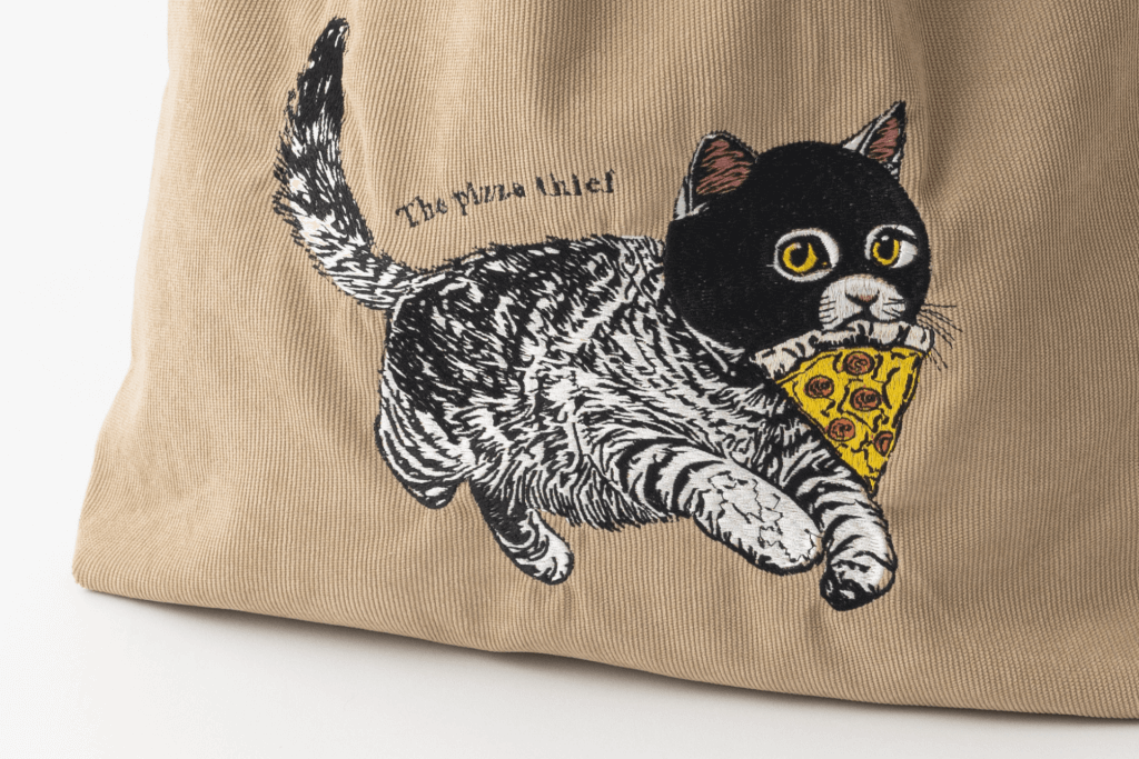 Jubileeの『猫犬デザイン刺繍 コーデュロイ トートバッグ 60×40cm』