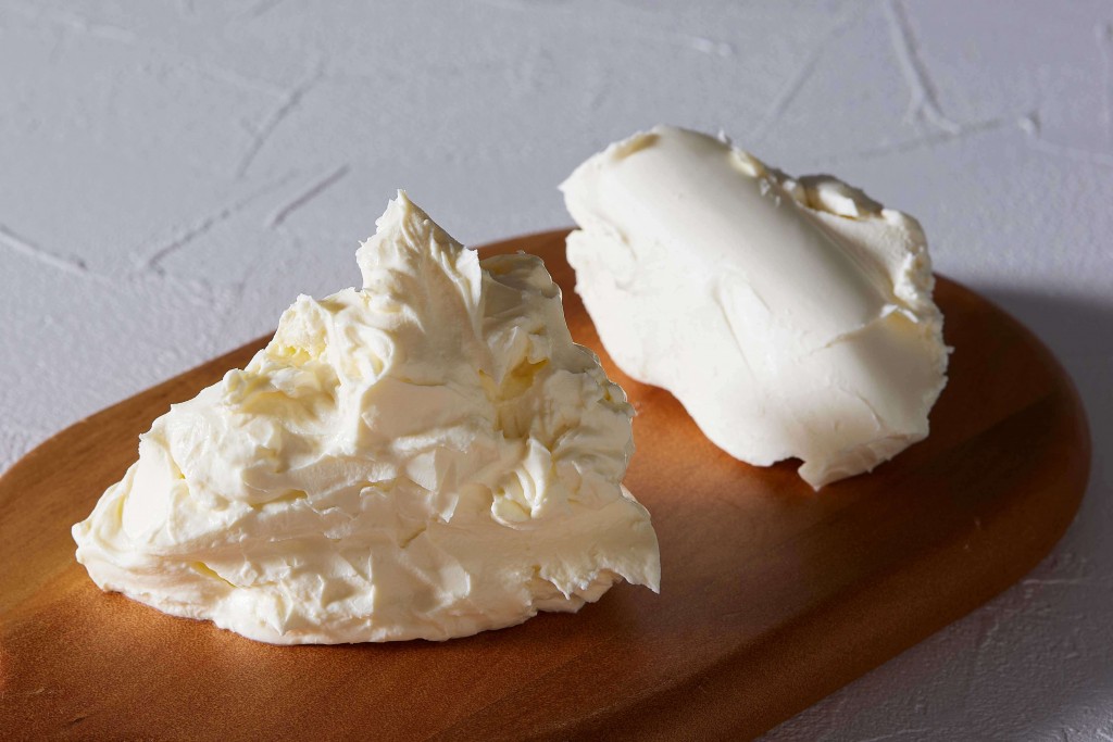 きのとやの『ふんわり生フロマージュ』-北海道の2種類のチーズ
