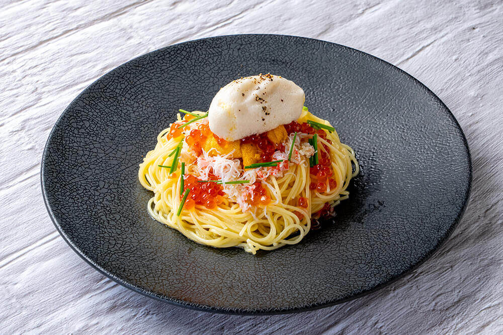 北海道イタリアン ミアボッカの『北海道産塩水ウニ・いくら・紅ズワイガニの冷製スパゲティ』