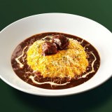 ココスから5種のチーズと卵3個を使用した半熟ふわとろオムライス『あふれるチーズと濃厚ビーフシチューのふわとろオムライス』が10月1日(火)より発売！