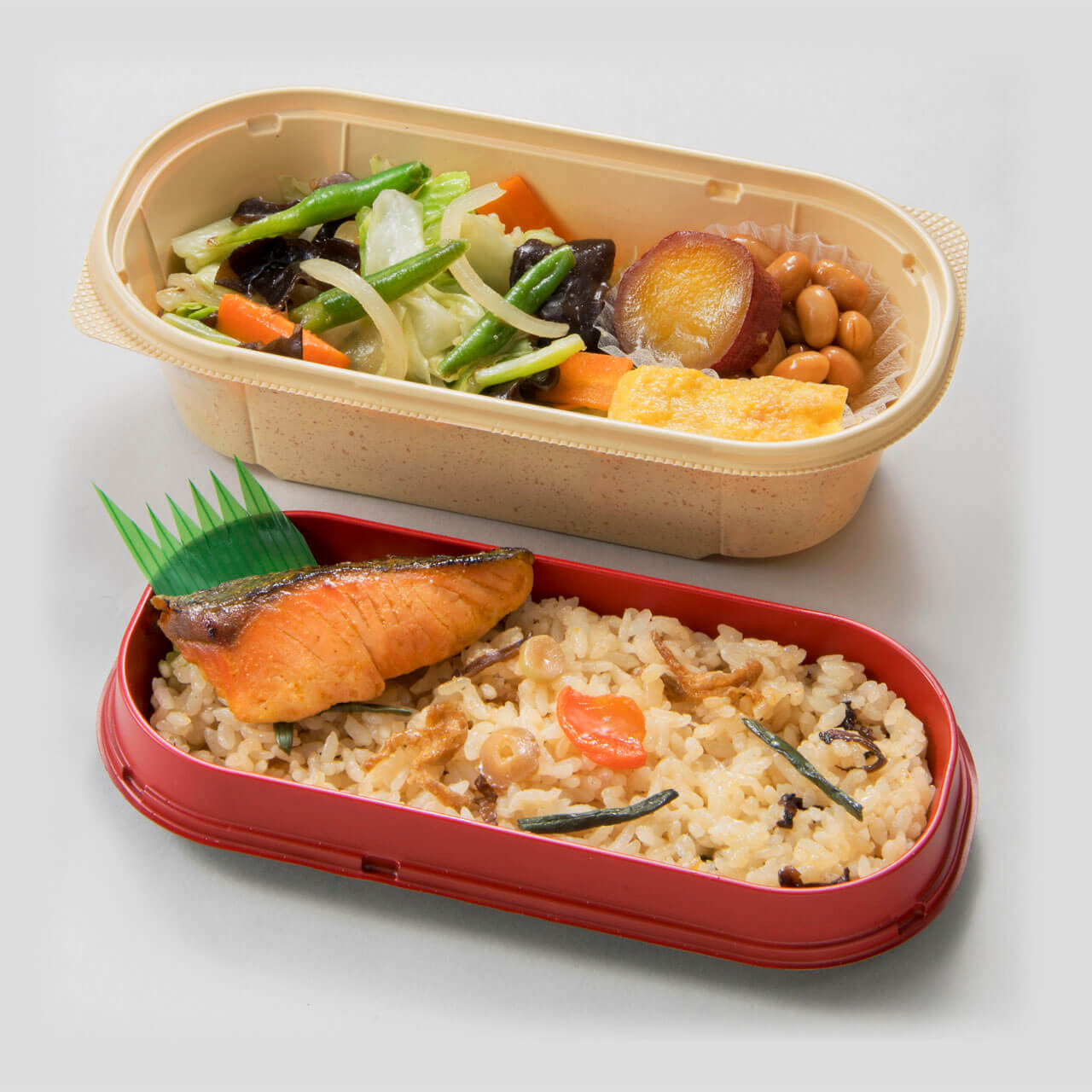 ベントスの『バランス二段弁当』-バランス二段弁当・鮭西京焼き（山菜ご飯）