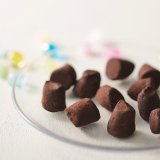 無印良品から口の中でパチパチはじける食感も楽しめる『カカオトリュフ フィジーキャンディ』が11月13日(水)より発売！