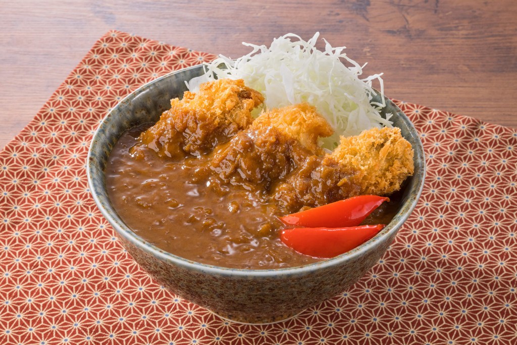 北海道生まれ和食処とんでんの『牡蠣フライカレー丼』