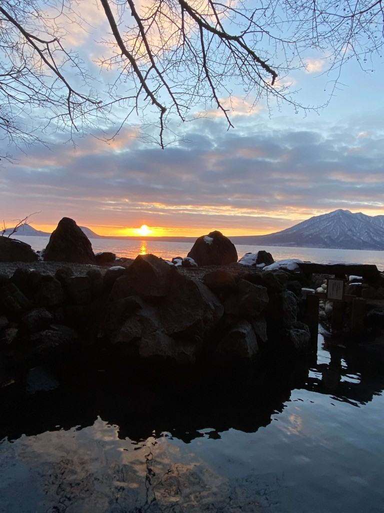 北海道じゃらん-北海道の「冬の温泉ザ・ベスト2025」(湖畔の宿支笏湖 丸駒温泉旅館)