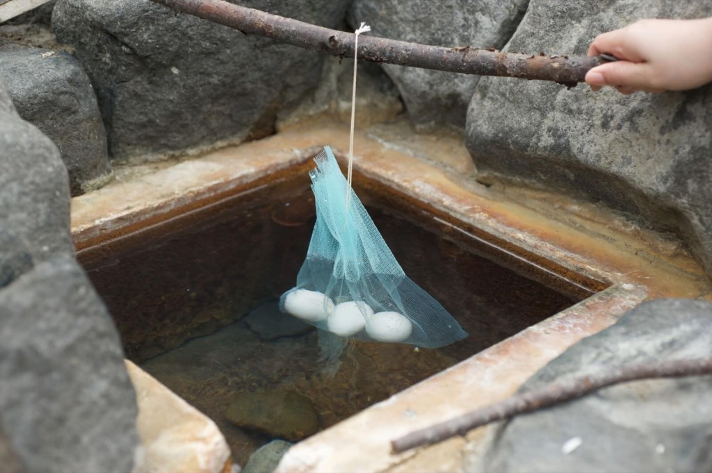 定山渓の足湯『定山源泉公園』-おんたまの湯