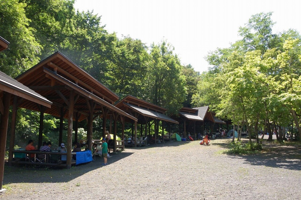 国営滝野すずらん丘陵公園-四阿がある場所も!