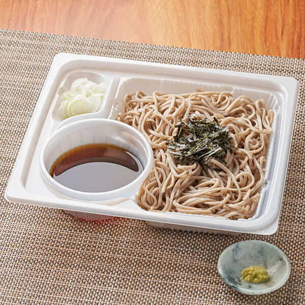 ファミリーマートの『石臼挽きそば粉使用　ざるそば』