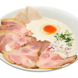 【とりたまファーム】清田区に平飼い養鶏場が“本気でつくった”ラーメン店がオープン！Wたまご麺×親鳥スープの新感覚・鶏白湯ラーメンを提供