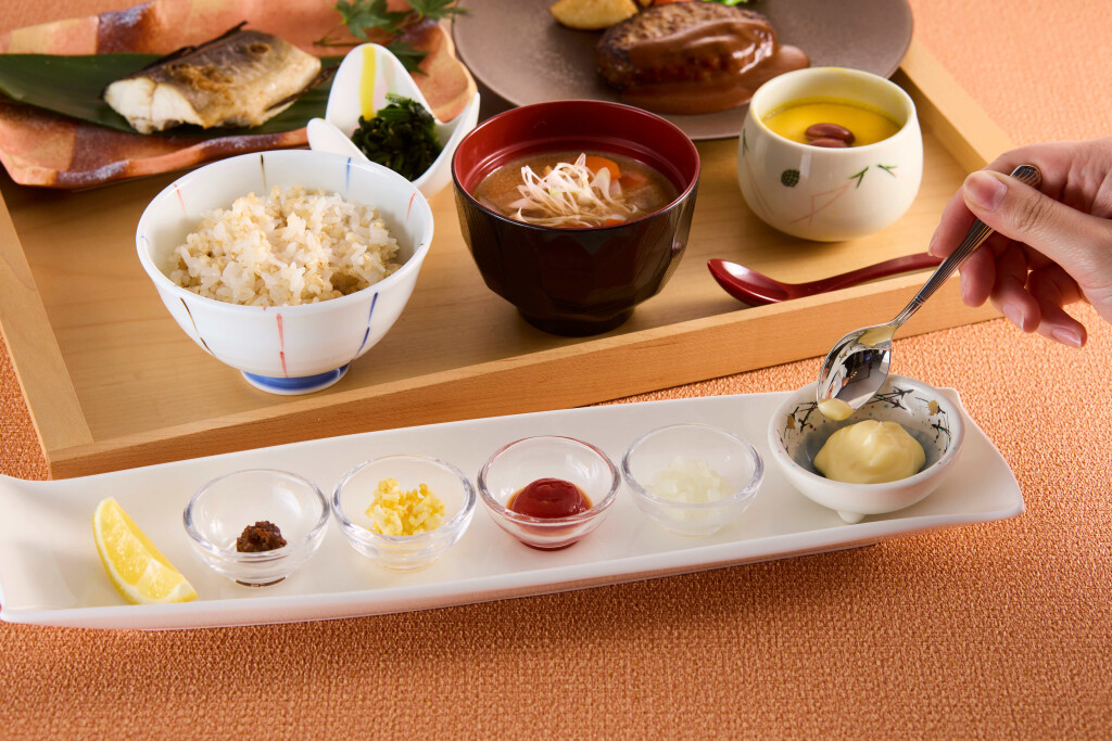 京王プラザホテル札幌の『学んで&食べる!食育ランチ2025』-オリジナルソース作り