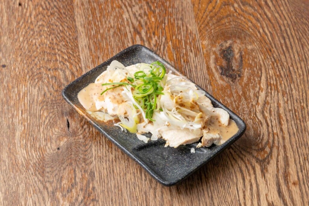 居酒屋・均タローの『胸肉バンバンジー 499円(税込549円)』