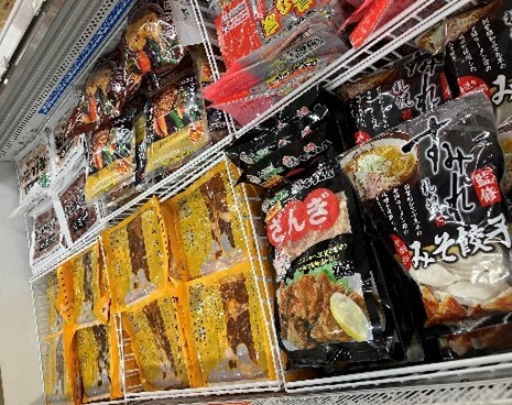 セブン-イレブン 南7条店-冷凍肉、地域商品の導入
