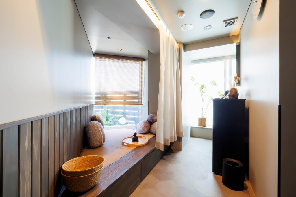 SAUNA OOO SAPPORO(サウナ オー サッポロ)-「ろ」の部屋(休憩スペース)