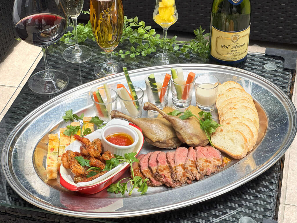 メルキュール札幌の夏季限定ビア・ワインテラス『La Terrasse du Provence(ラ・テラス・デュ・プロヴァンス)』-食べ応えのある【お肉プレート】