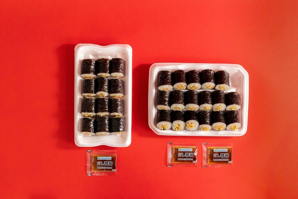 ファミリーマートの『お値段そのまま でデカくてうまい!!ざっくり40%増量作戦』キャンペーン-こだわり納豆の納豆細巻寿司