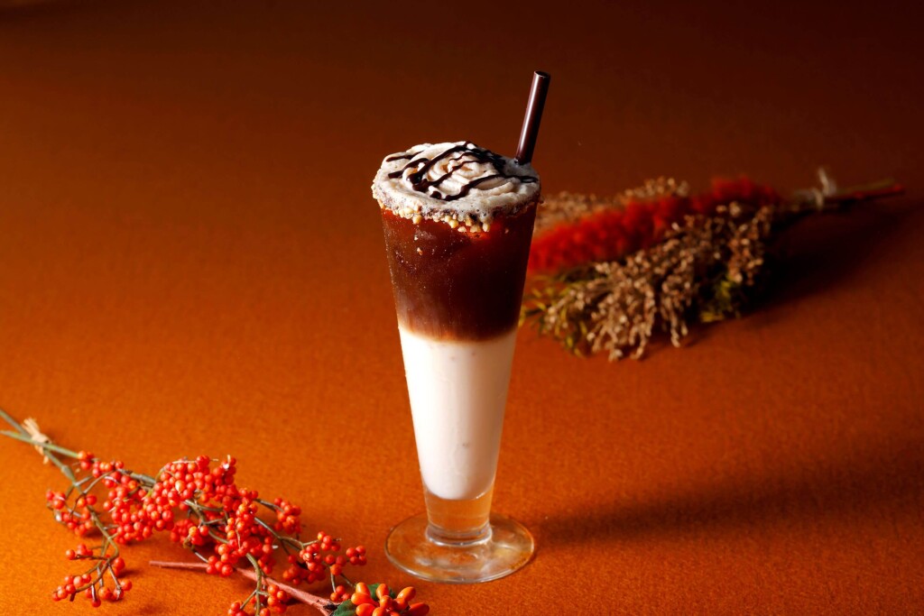 JRタワーホテル日航札幌の『さつま芋＆栗 Autumn Table』-Cremarron Latte(クレマロン・ラテ)