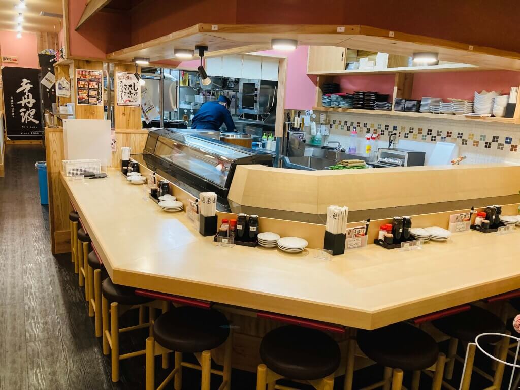 や台ずし 宮の沢町の店内