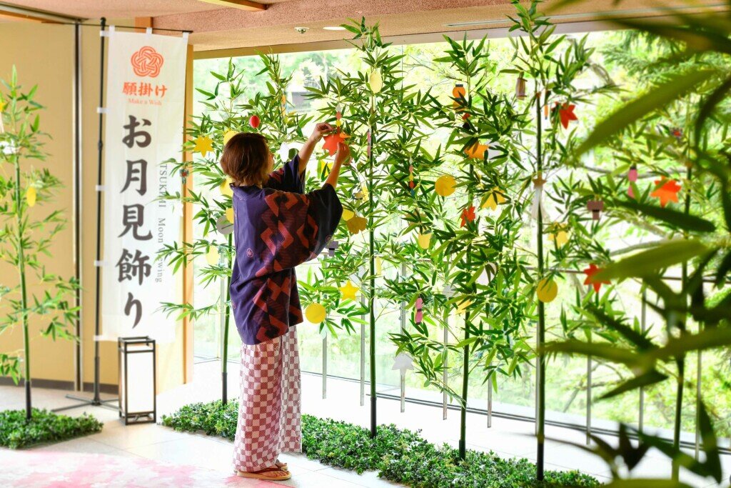 定山渓 鹿の湯・花もみじの『願掛けお月見飾り』