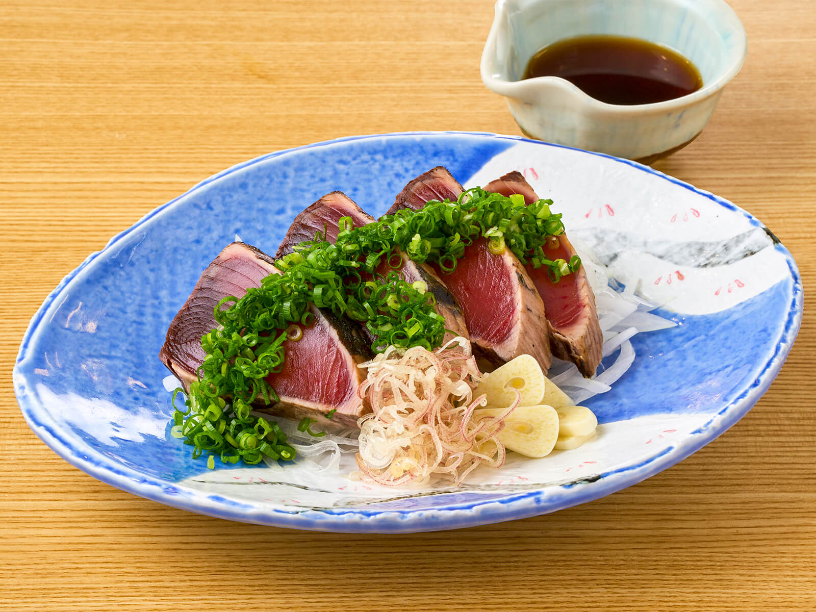 磯丸水産の『鰹のタタキ』