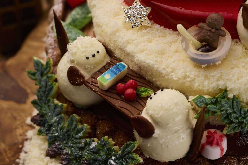 京王プラザホテル札幌のクリスマスケーキ2025『ガトー・ド ノエル シマエナガ ~小さなパティシエ達~』-360度どこから見ても可愛いケーキで特別なクリスマスを