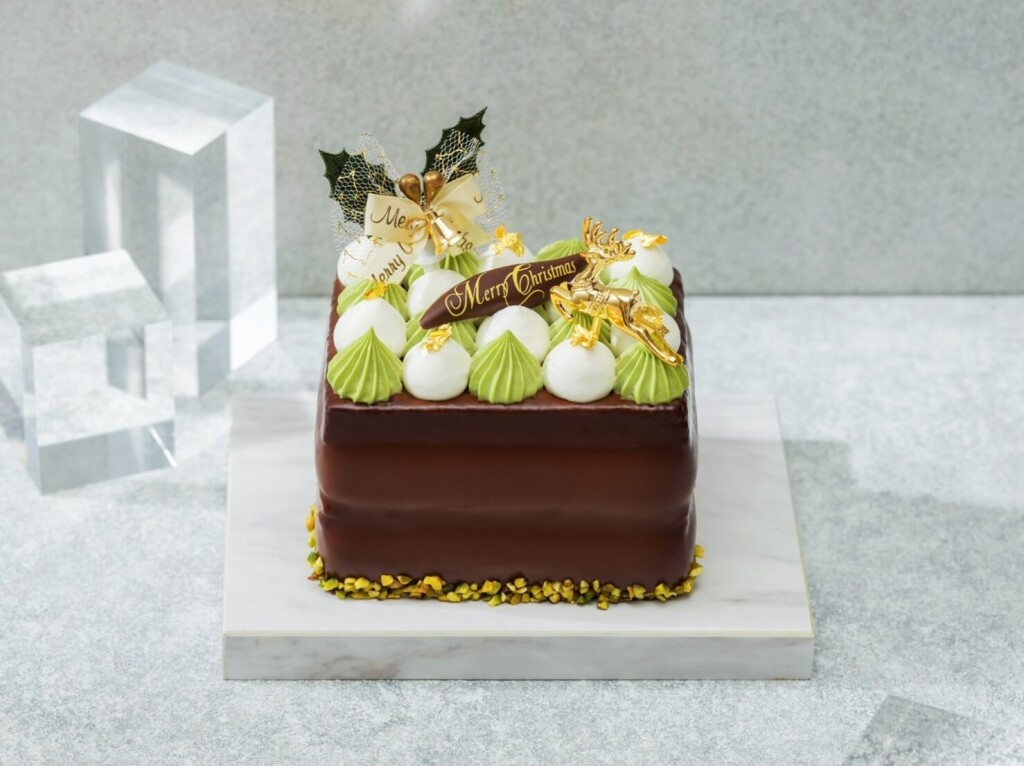小樽洋菓子舗ルタオの2025年クリスマスケーキ『カドー ドゥ ピスターシュ』