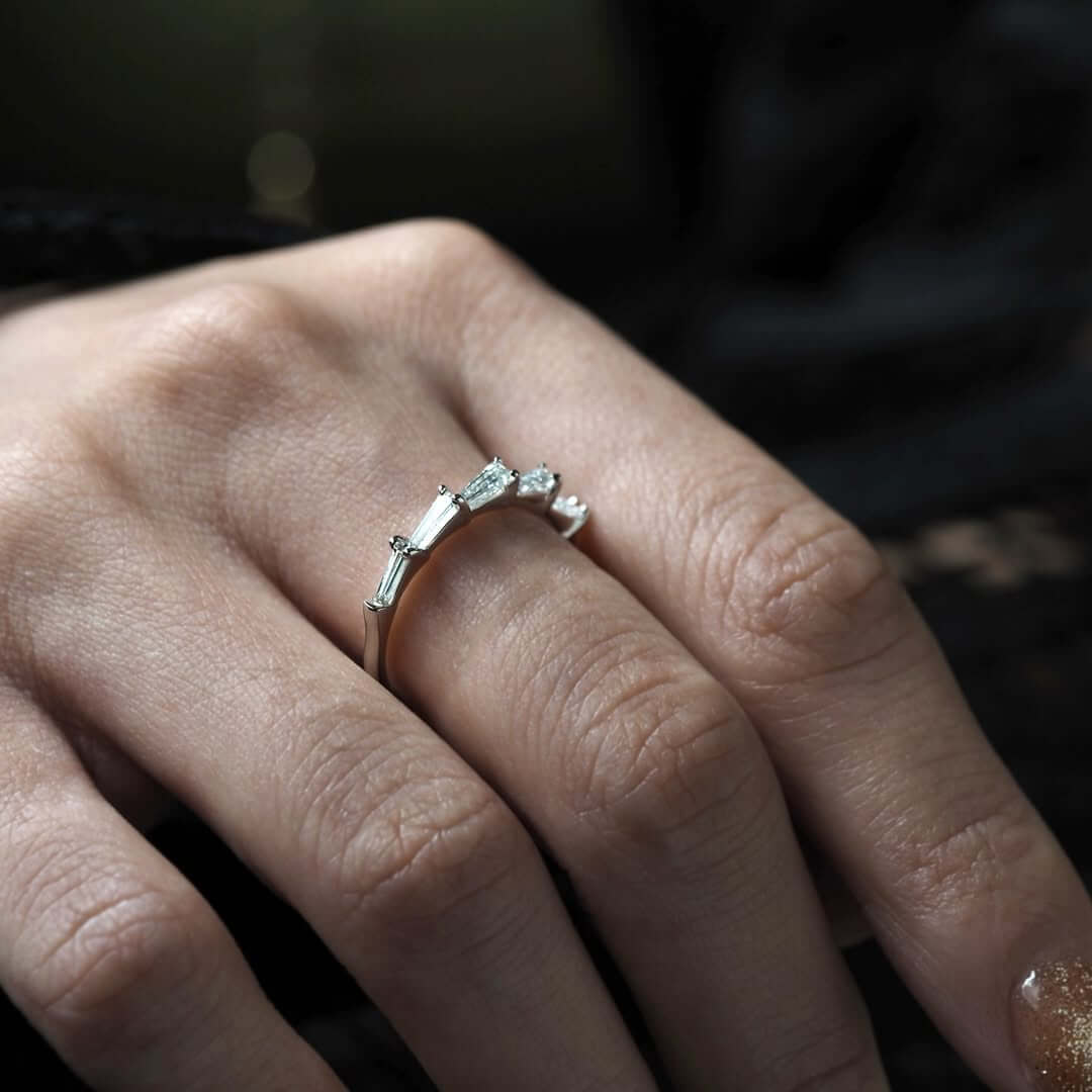 PARCELLE JEWELRY(パーセル ジュエリー)の『Tapered Cut Diamonds Ring ― テーパーダイヤモンド リング』
