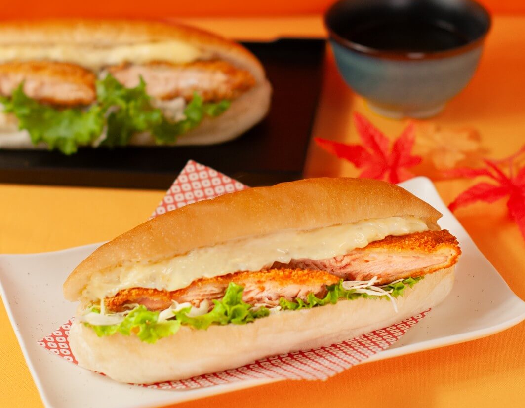 ペンギンベーカリーの『鮭フライサンド』