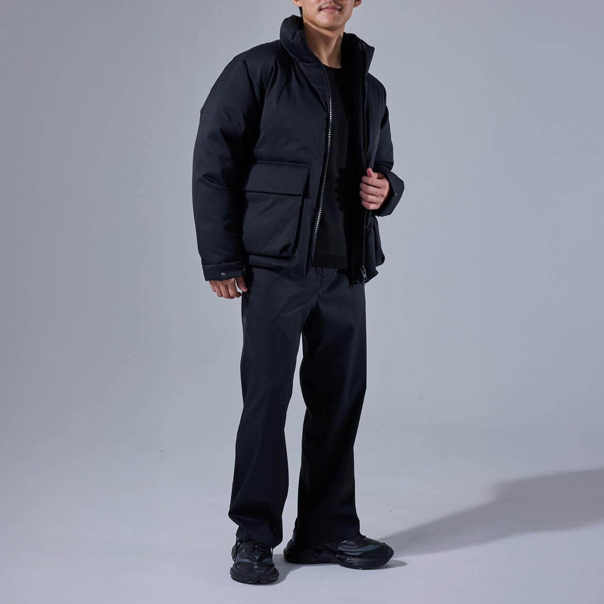 “黒×高機能”アパレル「Macqlo」