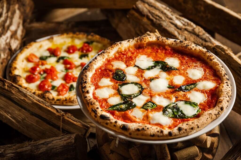 OSTERIA SALVATORE(オステリア サルヴァトーレ)の『ナポリピッツァ』