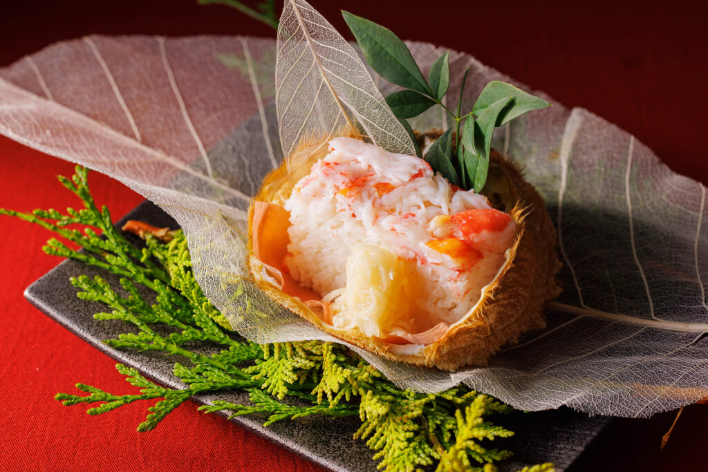 札幌エクセルホテル東急 2階 和食「からまつ」の『聖夜の灯火 クリスマス会席』-イメージ:毛蟹寿司