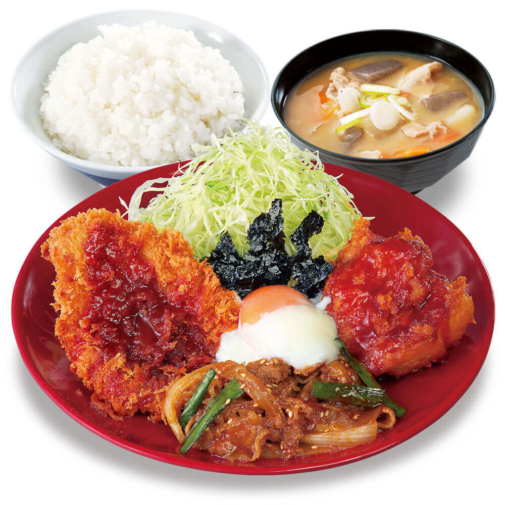 とんかつ専⾨店「かつや」の『牛豚鶏のプルコギビビンカツ定食』